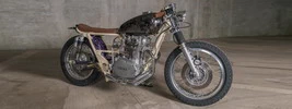 One-Up Moto Garage Purl 2014 Yamaha XS650 1974