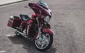 Desktop wallpapers motorcycle Harley-Davidson CVO Street Glide - 2016