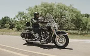 Desktop wallpapers motorcycle Harley-Davidson Heritage Softail Classic - 2016