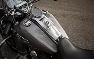 Desktop wallpapers motorcycle Harley-Davidson Touring Road King - 2016
