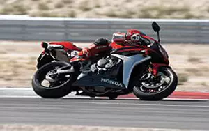 Desktop wallpapers motorcycle Honda CBR600RR - 2007