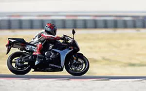 Desktop wallpapers motorcycle Honda CBR600RR - 2007