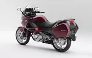 Motorcycles wallpapers Honda NT700V - 2010