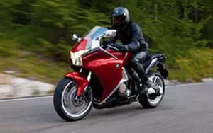 Motorcycles wallpapers Honda VFR1200F - 2010