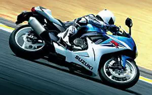 Desktop wallpapers motorcycle Suzuki GSX-R600 - 2011