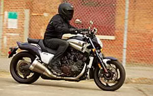 Desktop wallpapers motorcycle Yamaha VMAX - 2013