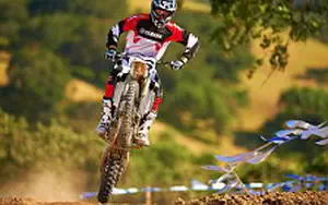 Desktop wallpapers motorcycle Yamaha YZ450F - 2013
