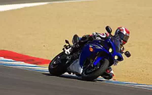 Desktop wallpapers motorcycle Yamaha YZF-R1 - 2010