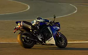 Desktop wallpapers motorcycle Yamaha YZF-R1 - 2010