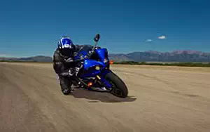 Desktop wallpapers motorcycle Yamaha YZF-R1 - 2011