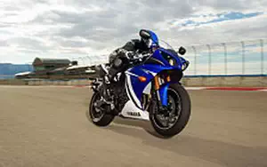 Desktop wallpapers motorcycle Yamaha YZF-R1 - 2011