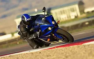 Desktop wallpapers motorcycle Yamaha YZF-R1 - 2011