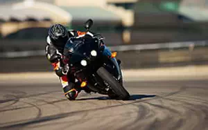 Desktop wallpapers motorcycle Yamaha YZF-R1 - 2011
