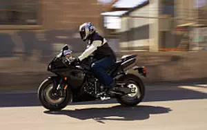 Desktop wallpapers motorcycle Yamaha YZF-R1 - 2011