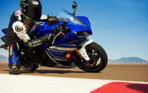 Desktop wallpapers motorcycle Yamaha YZF-R1 - 2013