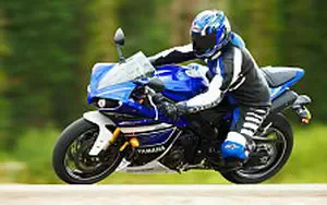Desktop wallpapers motorcycle Yamaha YZF-R1 - 2013