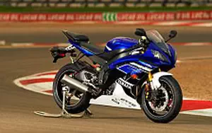 Desktop wallpapers motorcycle Yamaha YZF-R1 - 2013