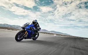 Desktop wallpapers motorcycle Yamaha YZF-R1 - 2018