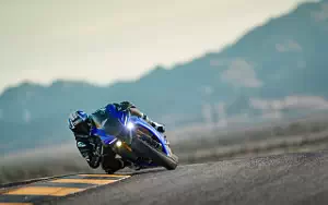 Desktop wallpapers motorcycle Yamaha YZF-R1 - 2018