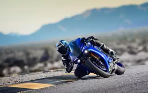 Desktop wallpapers motorcycle Yamaha YZF-R1 - 2018