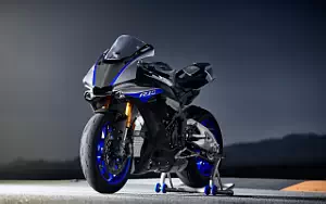 Desktop wallpapers motorcycle Yamaha YZF-R1M - 2018