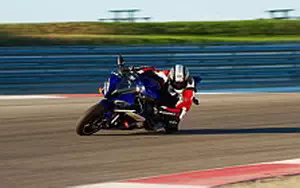 Desktop wallpapers motorcycle Yamaha YZF-R6 - 2011