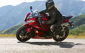 Desktop wallpapers motorcycle Yamaha YZF-R6 - 2011