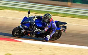Desktop wallpapers motorcycle Yamaha YZF-R6 - 2013