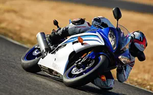 Desktop wallpapers motorcycle Yamaha YZF-R6 - 2016