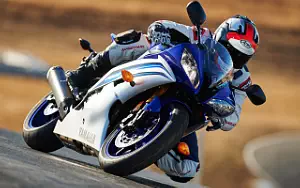 Desktop wallpapers motorcycle Yamaha YZF-R6 - 2016